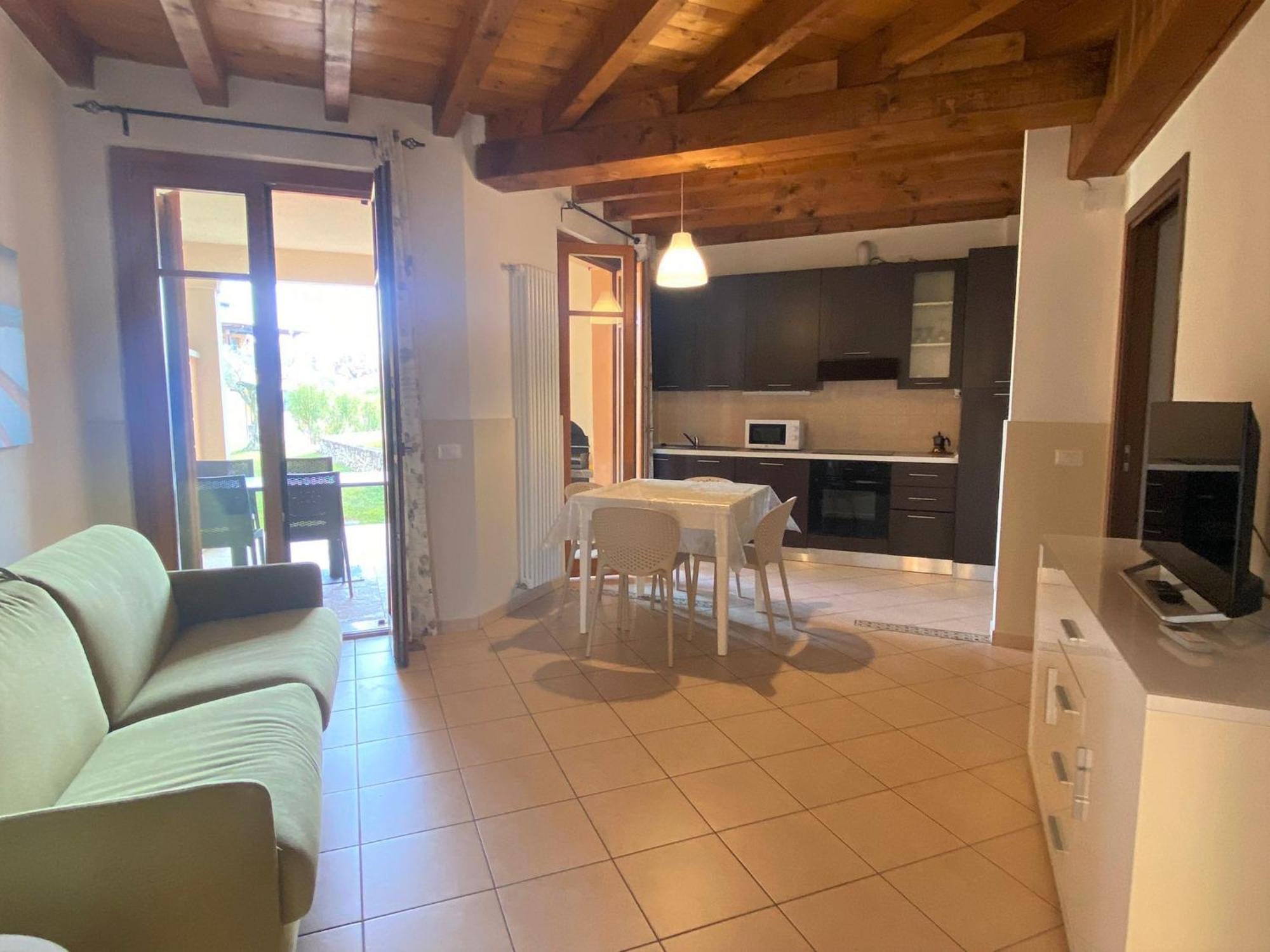 The Flowers - Apartments With Private Garden In Residence With Pool Manerba del Garda Exteriör bild