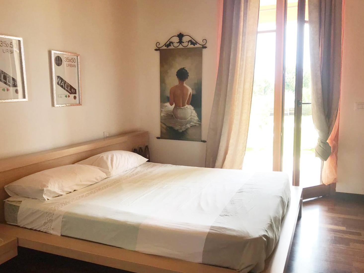 The Flowers - Apartments With Private Garden In Residence With Pool Manerba del Garda Exteriör bild