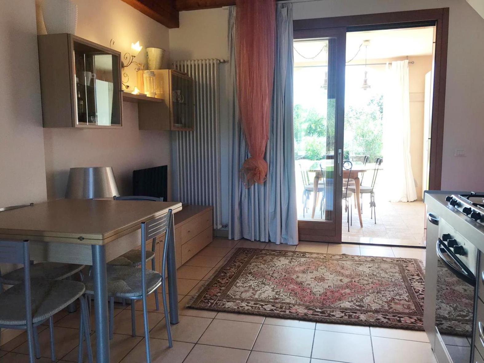 The Flowers - Apartments With Private Garden In Residence With Pool Manerba del Garda Exteriör bild