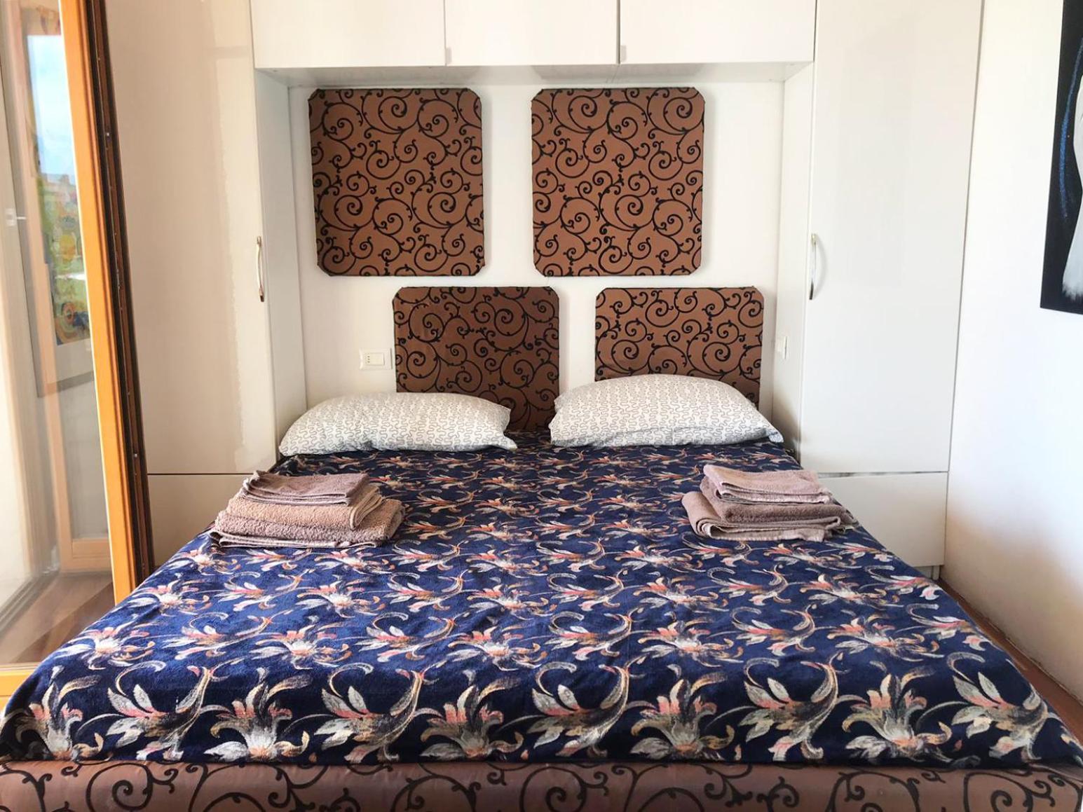 The Flowers - Apartments With Private Garden In Residence With Pool Manerba del Garda Exteriör bild